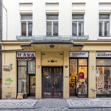 Charming 1 Bedroom Apartment In The City Center Of Prague Exterior photo