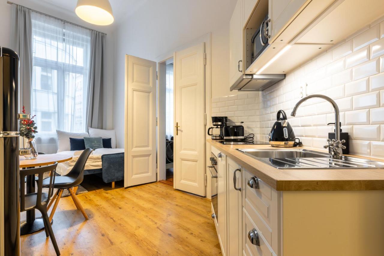 Charming 1 Bedroom Apartment In The City Center Of Prague Exterior photo